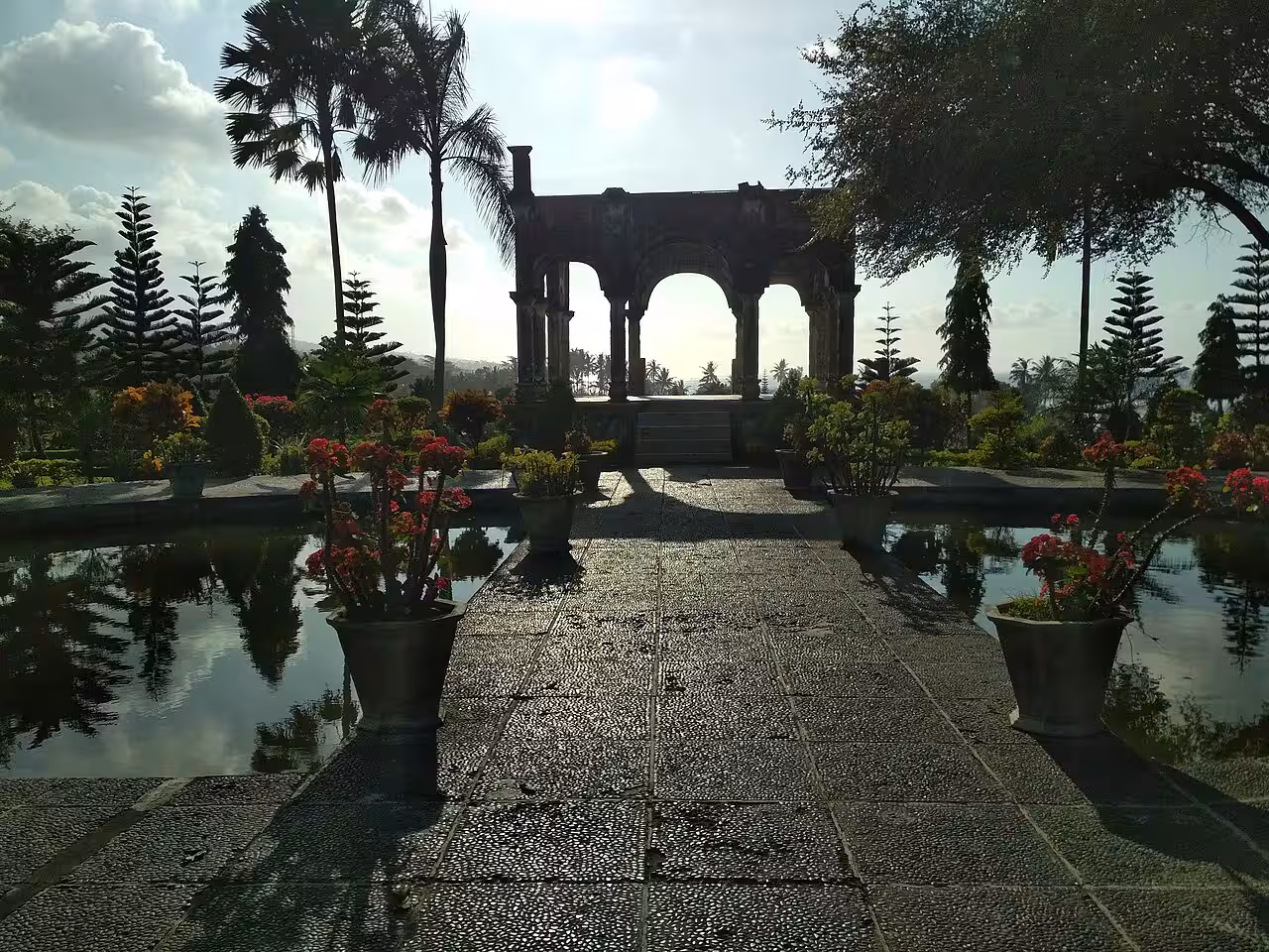 Taman Ujung gallery image 1